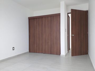 GRAN OPORTUNIDAD! CASA EN VENTA MINIMALISTA EN CIUDAD MESETA