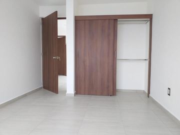 GRAN OPORTUNIDAD! CASA EN VENTA MINIMALISTA EN CIUDAD MESETA
