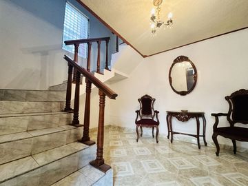 CASA EN VENTA DE 4 REC PARA REMODELAR CENTRO DE MERIDA