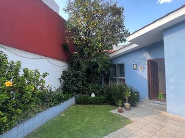 CASA EN VENTA CON DEPARTAMENTO INDEPENDIENTE EN IZCALLI DEL BOSQUE