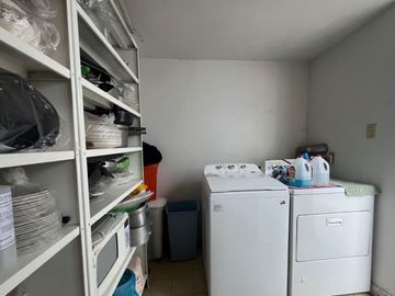 CASA EN VENTA CON DEPARTAMENTO INDEPENDIENTE EN IZCALLI DEL BOSQUE