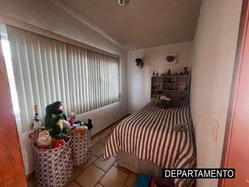 CASA EN VENTA CON DEPARTAMENTO INDEPENDIENTE EN IZCALLI DEL BOSQUE