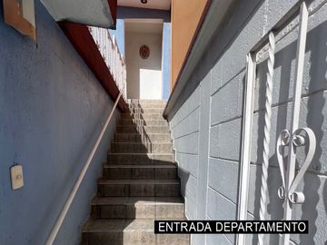 CASA EN VENTA CON DEPARTAMENTO INDEPENDIENTE EN IZCALLI DEL BOSQUE