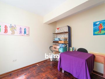 ACOGEDOR DEPARTAMENTO TRIPLEX EN VENTA EN MUY BUENA UBICACION EN MIRAFLORES