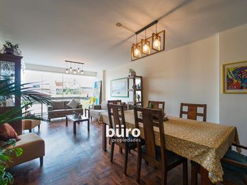 ACOGEDOR DEPARTAMENTO TRIPLEX EN VENTA EN MUY BUENA UBICACION EN MIRAFLORES