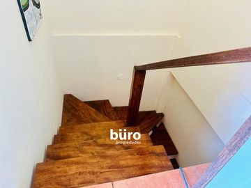 ACOGEDOR PENTHOUSE TRIPLEX EN VENTA EN MUY BUENA UBICACION EN MIRAFLORES