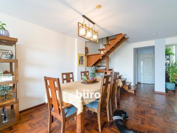 ACOGEDOR DEPARTAMENTO TRIPLEX EN VENTA EN MUY BUENA UBICACION EN MIRAFLORES