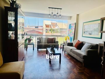 ACOGEDOR PENTHOUSE TRIPLEX EN VENTA EN MUY BUENA UBICACION EN MIRAFLORES