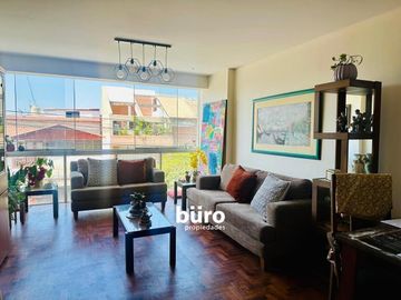 ACOGEDOR PENTHOUSE TRIPLEX EN VENTA EN MUY BUENA UBICACION EN MIRAFLORES