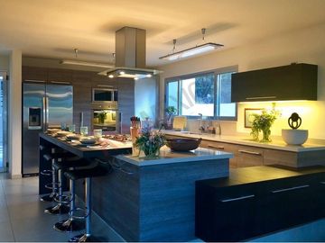 Casa en Venta de tres recamaras y amplio jardín en Vista Real
