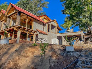 CASA EN VENTA EN ACATITLAN