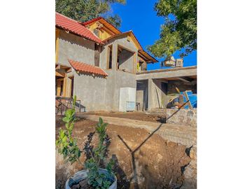 CASA EN VENTA EN ACATITLAN