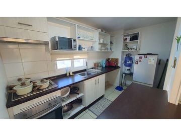 Venta depto amoblado 3D 1B 1E en Condominio Lomas de Papudo