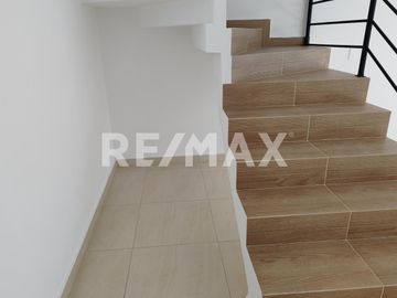 CASA EN VENTA - (3)