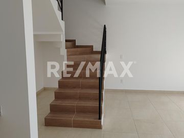 CASA EN VENTA - (3)