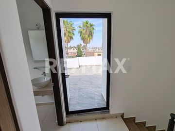 CASA EN VENTA - (3)