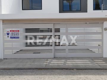 CASA EN VENTA - (3)