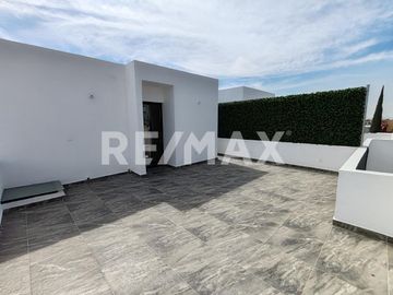 CASA EN VENTA - (3)