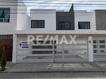 CASA EN VENTA - (3)