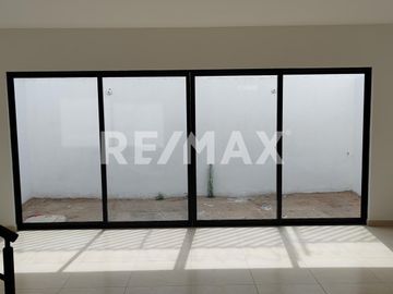 CASA EN VENTA - (3)