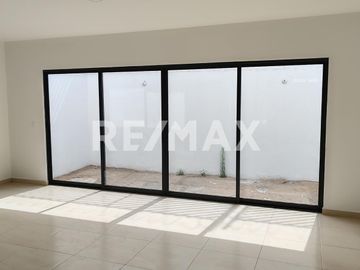 CASA EN VENTA - (3)
