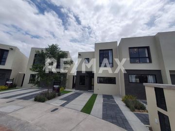 CASA EN VENTA EN ZÁKIA - (3)