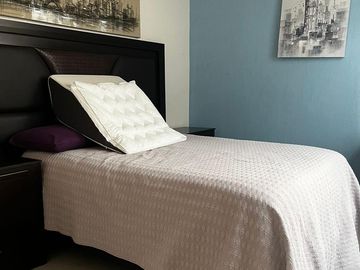 CASA ENE VENTA DE UNA PLANTA EN RESERVA QUETZALEZ