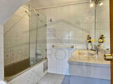 Casa en venta en LAS CONDES