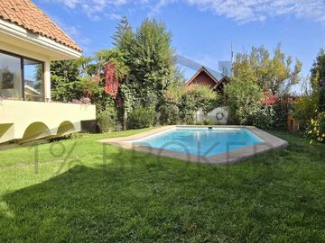 Casa en venta en LAS CONDES