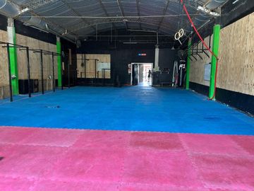 VENTA - GALPON EN BARRIO VILLA JARDIN