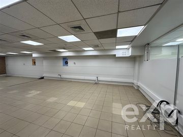 Local Comercial en Venta en Avenida Huérfanos frente Mall VIVO.