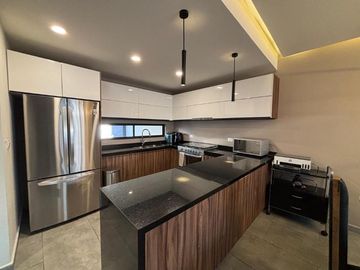 Casa amueblada en Venta Fraccionamiento Aqua en Residencial Lago