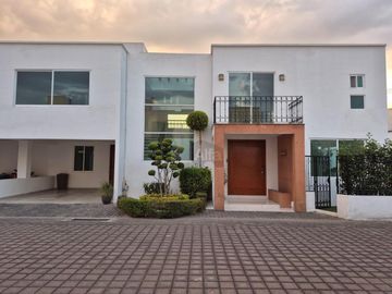 Venta de casa en Metepec, casa ubicada en el Residencial Rancho el Silencio II