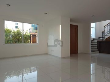 Venta de casa en Metepec, casa ubicada en el Residencial Rancho el Silencio II