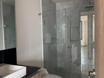 Renta de departamento Forüs Interlomas 151m2