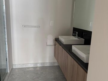 Renta de departamento Forüs Interlomas 151m2