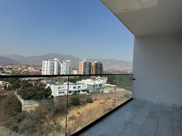 Renta de departamento Forüs Interlomas 151m2