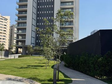 Renta de departamento Forüs Interlomas 151m2