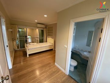 FOR SELL townhouse Fantasia Villa 2 BTS-Bearing CX-94103