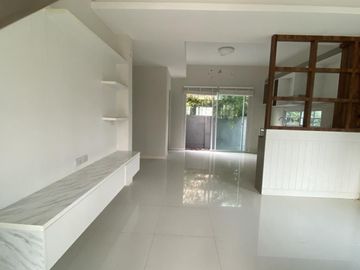 FOR SELL townhouse Indy Rangsit-Klong 2 MRT-Sam Yaek Bang Yai CX-91968