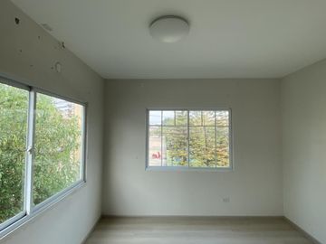 FOR SELL townhouse Indy Rangsit-Klong 2 MRT-Sam Yaek Bang Yai CX-91968