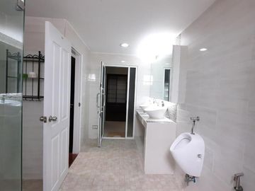 FOR SELL townhouse Varathorn Ville Pattanakarn 44 BTS-Phra Khanong CX-84579