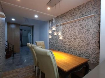 FOR SELL townhouse Varathorn Ville Pattanakarn 44 BTS-Phra Khanong CX-84579