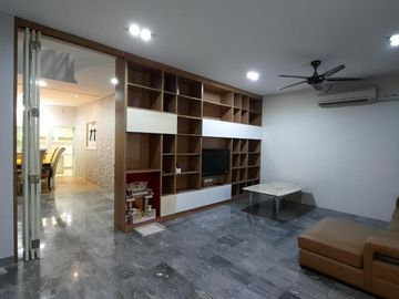 FOR SELL townhouse Varathorn Ville Pattanakarn 44 BTS-Phra Khanong CX-84579