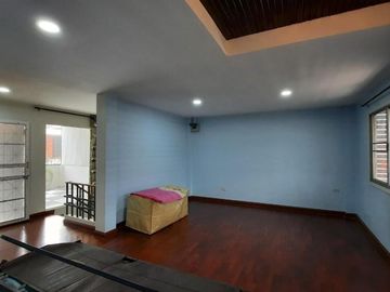 FOR SELL townhouse Varathorn Ville Pattanakarn 44 BTS-Phra Khanong CX-84579