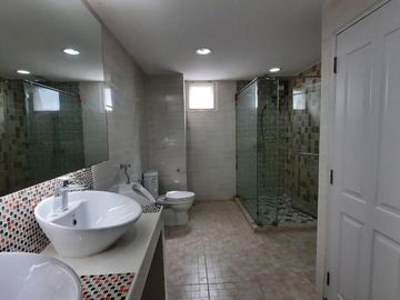 FOR SELL townhouse Varathorn Ville Pattanakarn 44 BTS-Phra Khanong CX-84579