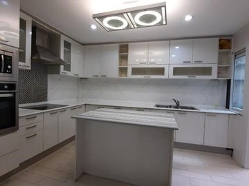 FOR SELL townhouse Varathorn Ville Pattanakarn 44 BTS-Phra Khanong CX-84579
