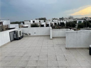 CASA EN VENTA EN COL. ALTABRISA EN APODACA NUEVO LEÓN