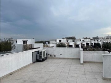 CASA EN VENTA EN COL. ALTABRISA EN APODACA NUEVO LEÓN