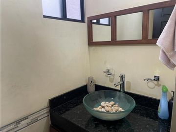 CASA EN VENTA EN COL. ALTABRISA EN APODACA NUEVO LEÓN